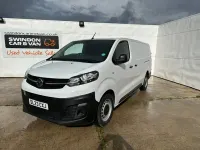 Gebraucht Vauxhall Vivaro 100 PS (73 kW) 2023 Weiß Van / Kleinbus