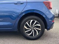 Used VW Polo Life 95 HP (69 kW) 2023 Reef blue metallic Hatchback