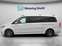 Used Mercedes V300 AMG line 237 HP (174 kW) 2023 White MPV