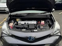 Used Toyota Prius+ 136 HP (100 kW) 2025 Grey MPV