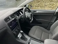 Begagnad VW Golf VIII Edition 147 HK (108 kW) 2020 Vit Halvkombi