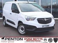 Used Vauxhall Combo 100 HP (73 kW) 2021 White MPV