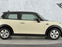 Used Mini Cooper Classic 134 HP (98 kW) 2020 White Hatchback