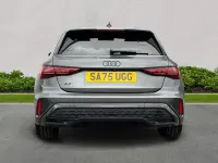 Begagnad Audi A3 Black Edition 147 HK (108 kW) 2025 Grå Halvkombi