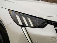 Used Peugeot e-208 GT-line 100 kW (136 HP) 2020 White Hatchback