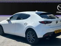 Usado Mazda 3 Inclusive 122 HP (89 kW) 2021 Branco Citadino
