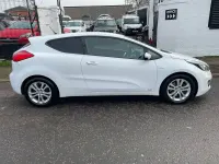 Used Kia ProCeed 138 HP (101 kW) 2015 White Hatchback