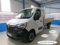 Used Renault Master Business 143 HP (105 kW) 2022 White MPV