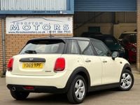 Używany Mini Cooper Classic 2019 Biały Hatchback