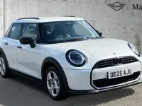 Usado Mini Cooper Hatch 113 kW (154 HP) 2025 Branco Citadino