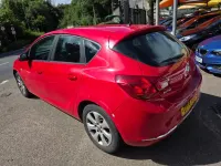 Used Vauxhall Astra Design Edition 2014 Red Hatchback