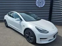 Used Tesla Model 3 Standard Range Plus 366 kW (498 HP) 2019 White Sedan