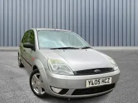 Used Ford Fiesta Zetec 79 HP (58 kW) 2005 Silver Hatchback