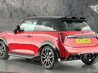 Used Mini Cooper S Hatch 201 HP (147 kW) 2026 Red Hatchback