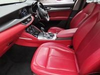 Used Alfa Romeo Stelvio Edizione Speciale 210 HP (154 kW) 2017 White SUV