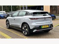 Begagnad Renault Megane E-Tech Equilibre 160 kW (218 HK) 2024 Halvkombi