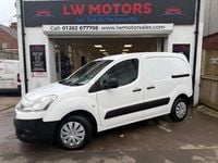 Used Citroën Berlingo 90 HP (66 kW) 2013 White MPV