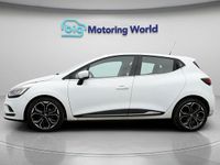 Used Renault Clio IV Dynamique 90 HP (66 kW) 2017 White Hatchback