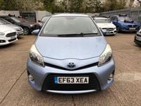 Used Toyota Yaris Hybrid Plus 2014 Blue Hatchback