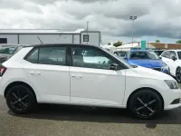 Begagnad Skoda Fabia Colour Edition 94 HK (69 kW) 2017 Vit Halvkombi