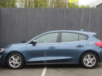 Używany Ford Focus Zetec 125 KM (91 kW) 2021 Niebieski Hatchback