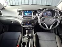 Used Hyundai Tucson SE 116 HP (85 kW) 2017 Grey SUV