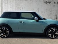 Usado Mini Cooper Exclusive 156 HP (114 kW) 2024 Verde Citadino