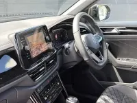 Novo VW T-Roc 150 HP (110 kW) 2025 SUV
