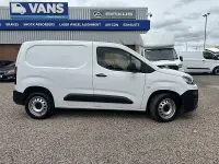 Used Citroën Berlingo 100 HP (73 kW) 2023 White MPV
