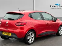 Used Renault Clio Play 75 HP (55 kW) 2015 Red Hatchback