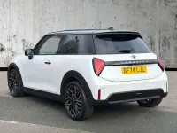 Usado Mini Cooper Exclusive 2024 Branco Citadino