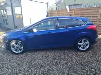 Used Ford Focus Zetec 120 HP (88 kW) 2015 Blue Hatchback