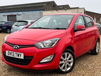 Used Hyundai i20 Active 85 HP (62 kW) 2013 Red Hatchback