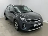 Usado Kia Stonic 2021 Gris SUV