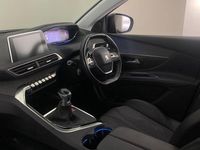 Used Peugeot 5008 Allure 131 HP (96 kW) 2019 Black SUV