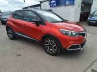 Used Renault Captur Signature 90 HP (66 kW) 2015 Red/black SUV