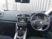 Gebraucht Renault Kadjar Techno 140 PS (102 kW) 2022 Grau SUV