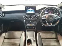 Begagnad Mercedes A180 AMG line 109 HK (80 kW) 2018 Vit Halvkombi