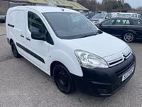 Used Citroën Berlingo 100 HP (73 kW) 2017 White MPV