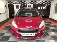 Used Ford Fiesta Titanium 125 HP (91 kW) 2014 Red Hatchback