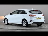 Used Kia Ceed 2023 White Hatchback