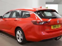 Second-hand Vauxhall Insignia 110 CP (80 kW) 2018 Roșu Break