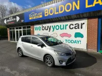 Used Toyota Verso 112 HP (82 kW) 2014 Silver MPV