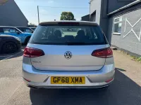 Used VW Golf VII SE 113 HP (83 kW) 2019 Silver Hatchback