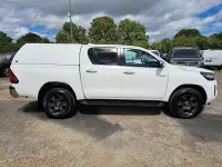 Used Toyota HiLux Luxury 148 HP (108 kW) 2023 White Pickup