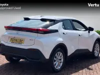 Used Toyota C-HR 140 HP (102 kW) 2026 SUV
