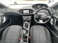 Used Peugeot 308 SW Active 98 HP (72 kW) 2016 Silver met Estate