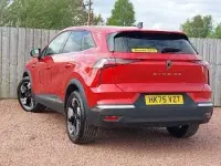 Używany Renault Symbioz Techno 140 KM (102 kW) 2025 Czerwony SUV