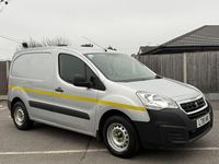 Used Peugeot Partner 64 HP (47 kW) 2019 Silver MPV