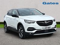 Used Vauxhall Grandland X SRi 2019 White SUV